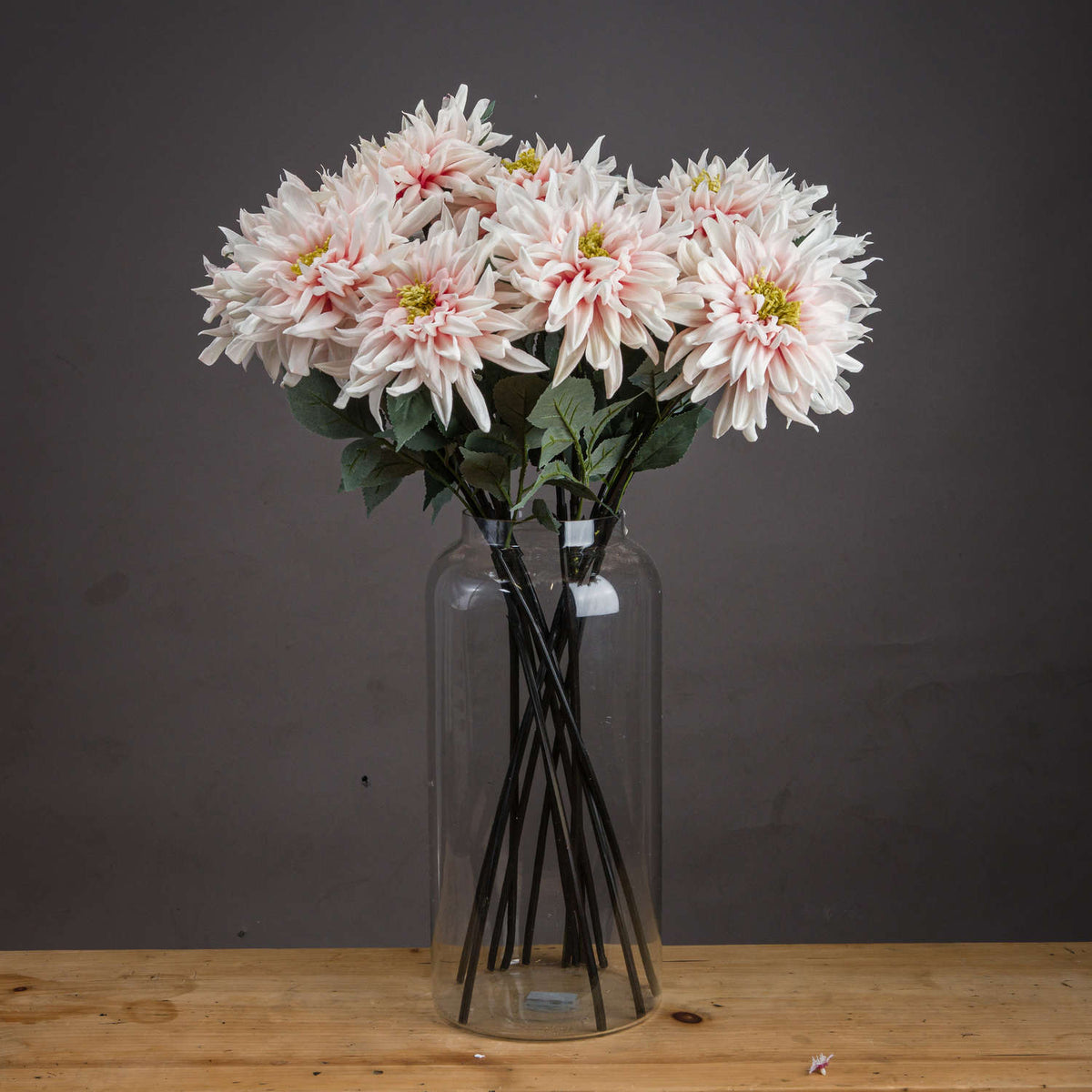 Lush Pink Dahlia - Pink