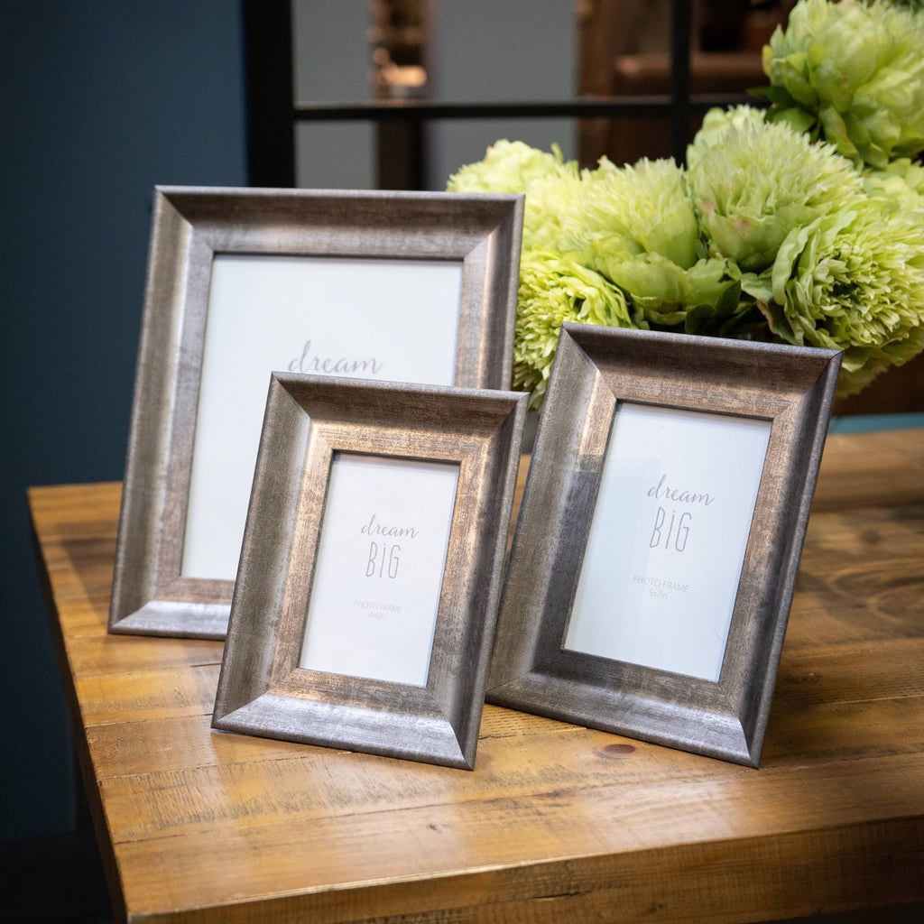Convex Matt Silver 4X6 Frame - Silver