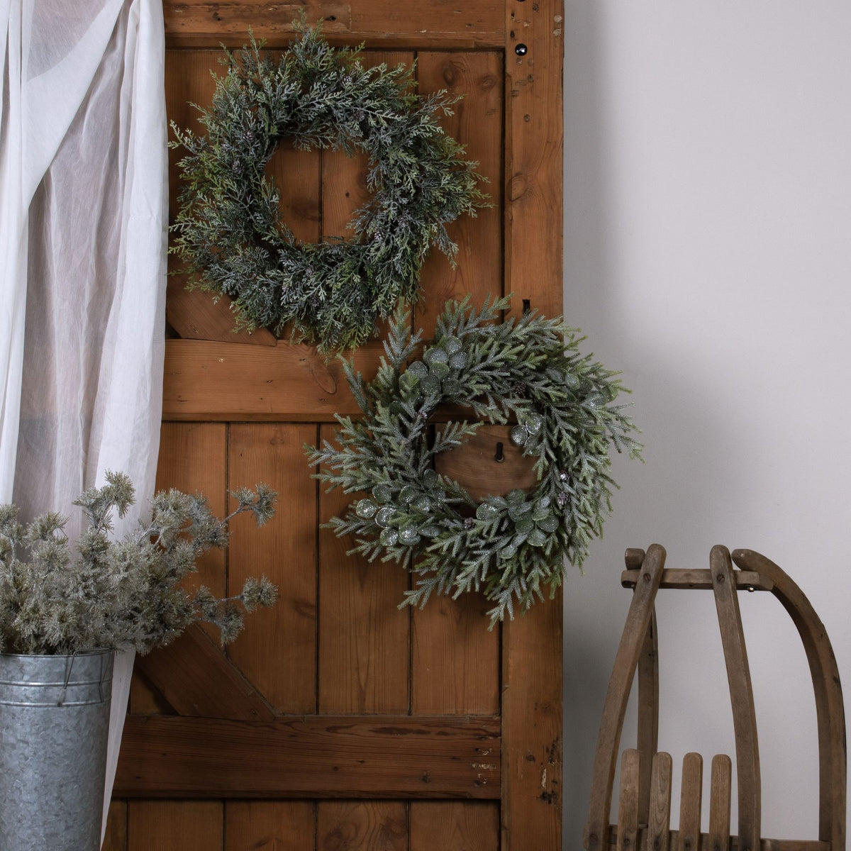 Frosted Pine Wreath with Pinecones - White
