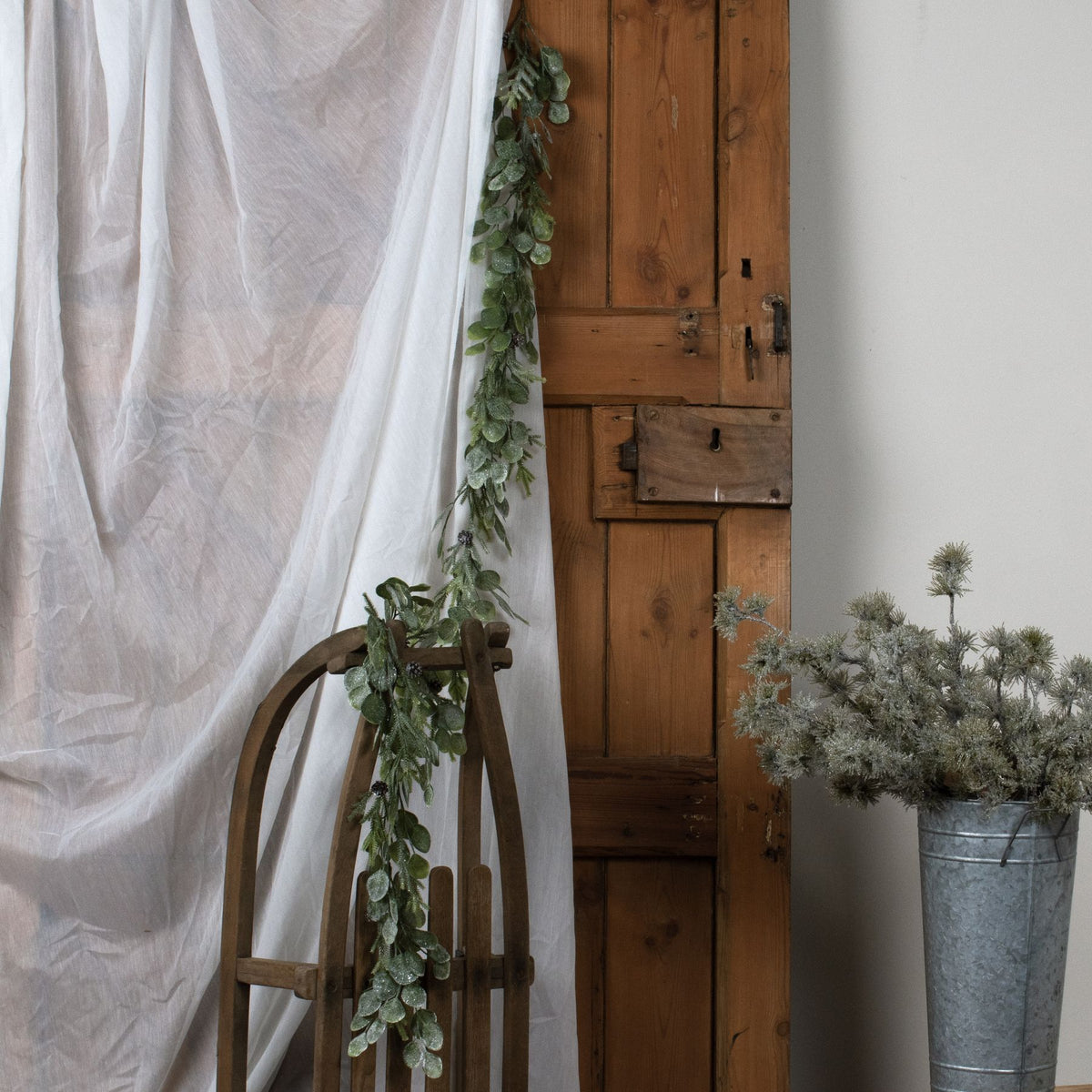 Frosted Pine and Eucalyptus Garland - White