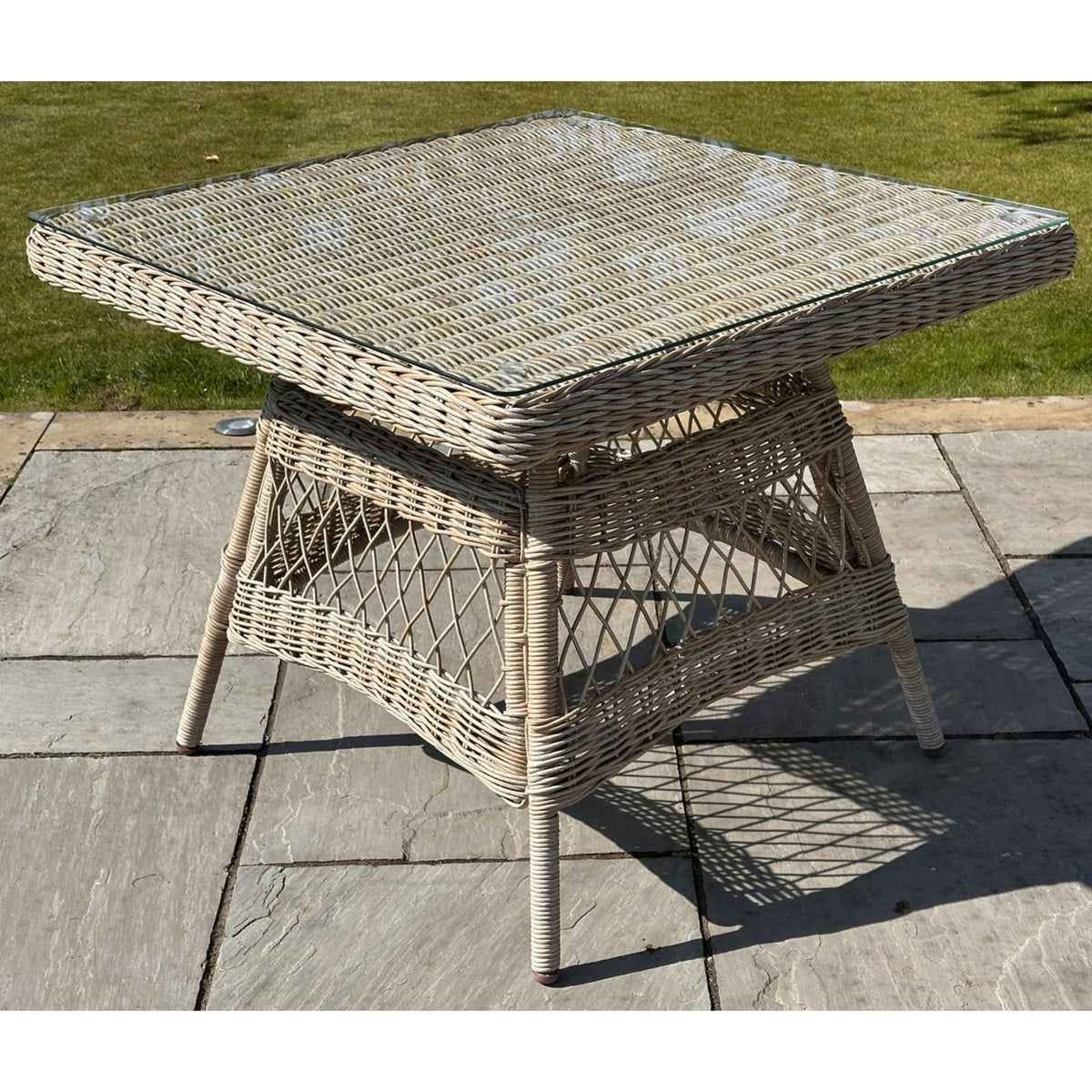 Provence Collection Outdoor 4 Seater Round Dining Set - Beige